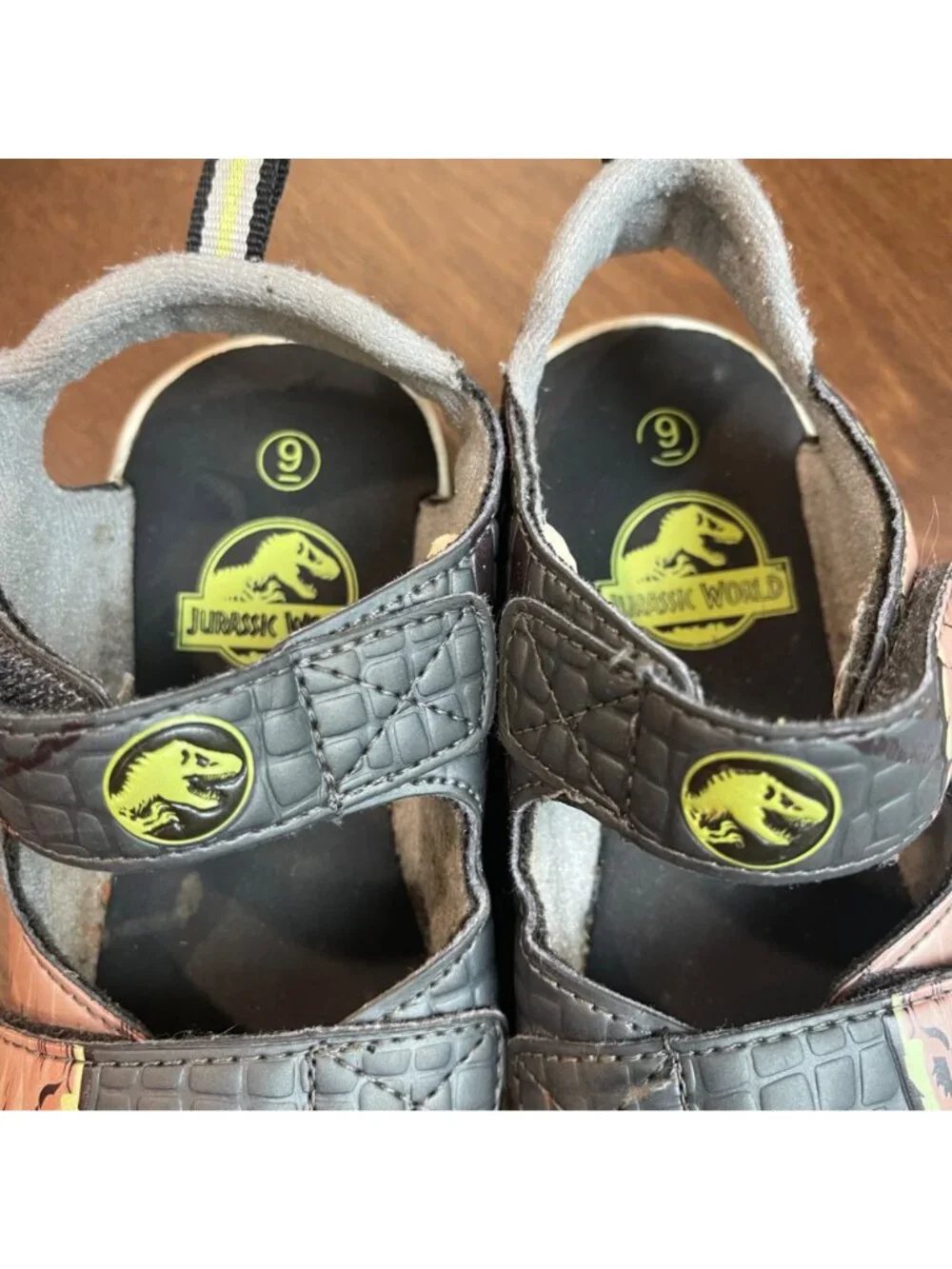 Jurassic World T-Rex Light Up Sport Sandals Toddler Size 9M Dinosaur Hook & Loop